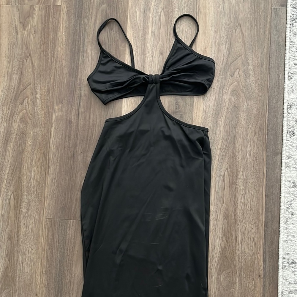 Cut out midi dress